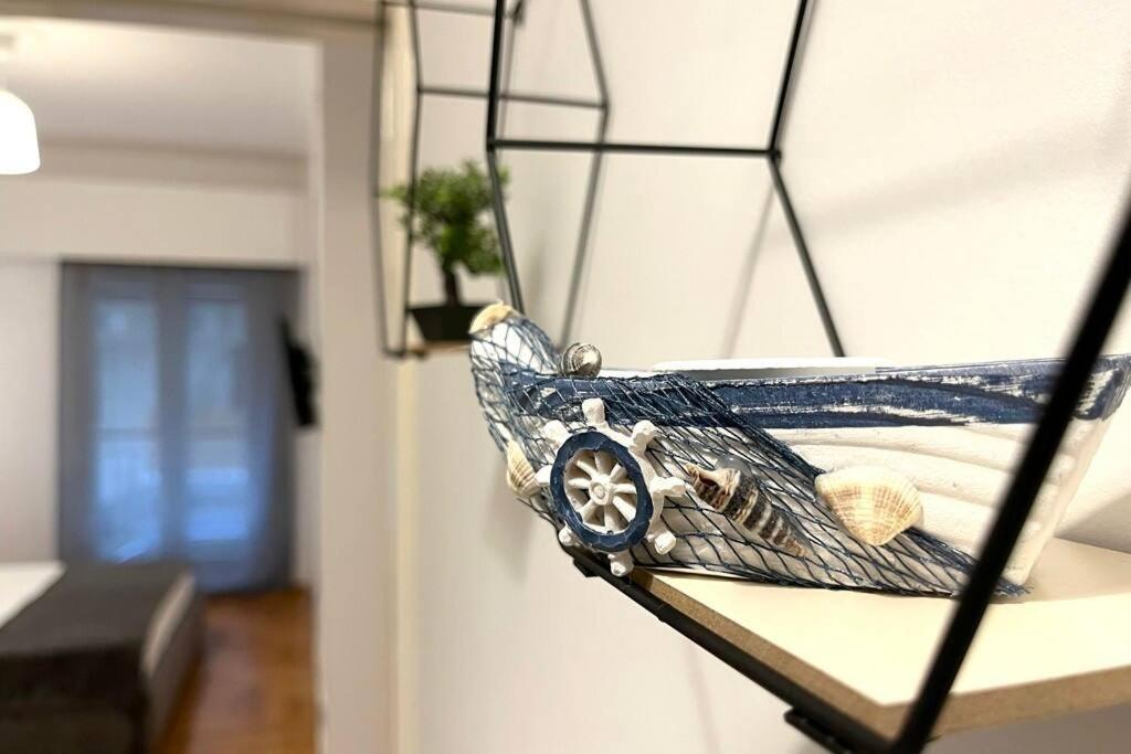 Pame Rentals - Ideal For 2 In Pagrati Athen Exterior foto